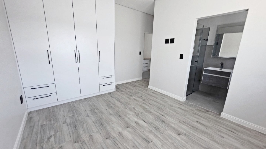 4 Bedroom Property for Sale in Sandown Western Cape